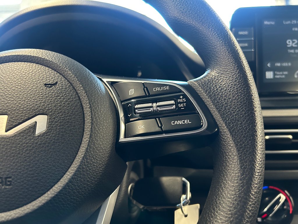 Kia Seltos LX, JAMAIS ACCIDENTÉ, SIÈGES CHAUFFANTS, MAGS, 2023 à Mirabel, Québec - 15 - w1024h768px