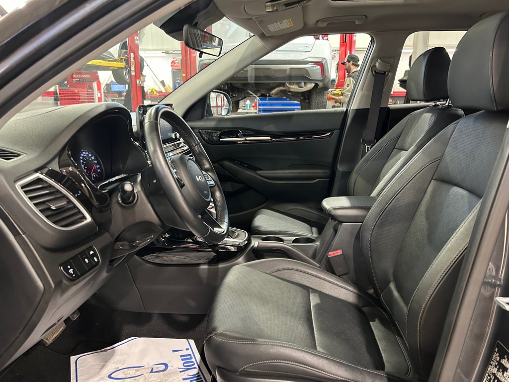 Kia Seltos EX, CUIR, TOIT OUVRANT, AWD, MAGS 2023 à Mirabel, Québec - 10 - w1024h768px