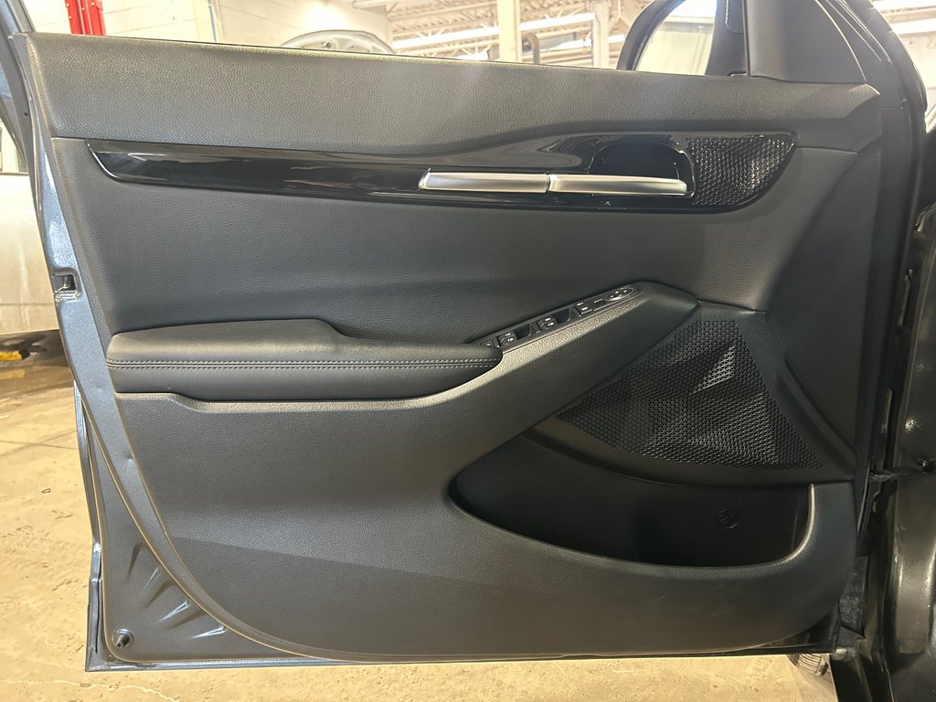 Kia Seltos EX, JAMAIS ACCIDENTÉ, CUIR, SIÈGES CHAUFFANTS 2023 à Mirabel, Québec - 8 - w1024h768px