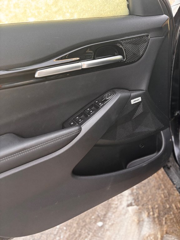 Kia Seltos SX Turbo, JAMAIS ACCIDENTÉ, CUIR, TOIT, AWD, GPS 2023 à Mirabel, Québec - 5 - w1024h768px
