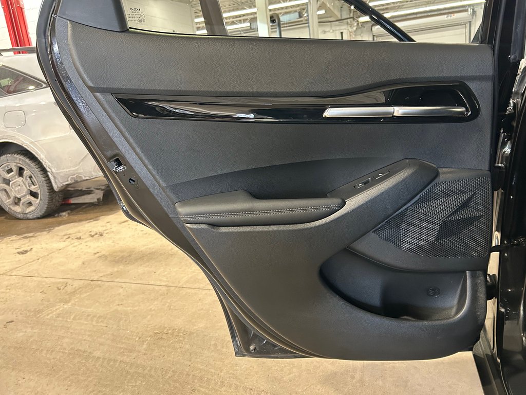 Kia Seltos SX Turbo, JAMAIS ACCIDENTÉ, CUIR, TOIT, AWD, GPS 2023 à Mirabel, Québec - 32 - w1024h768px