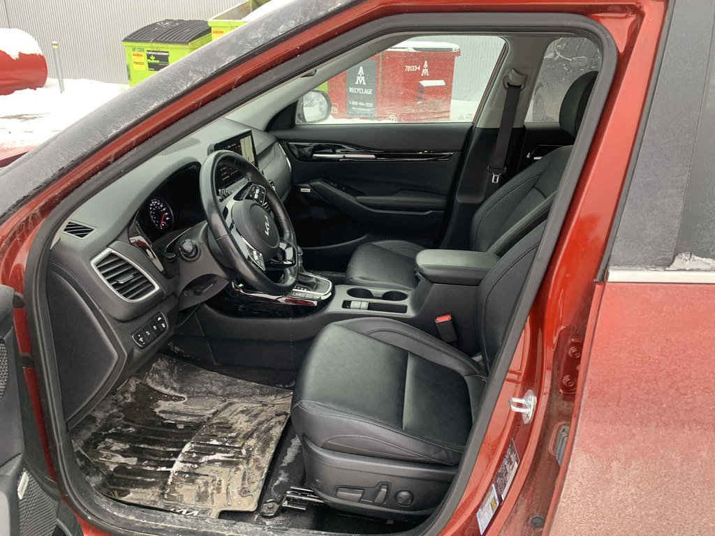 Kia Seltos SX Turbo, 8 PNEUS ET 8 MAGS, JAMAIS ACCIDENTÉ, AWD 2023 à Mirabel, Québec - 8 - w1024h768px