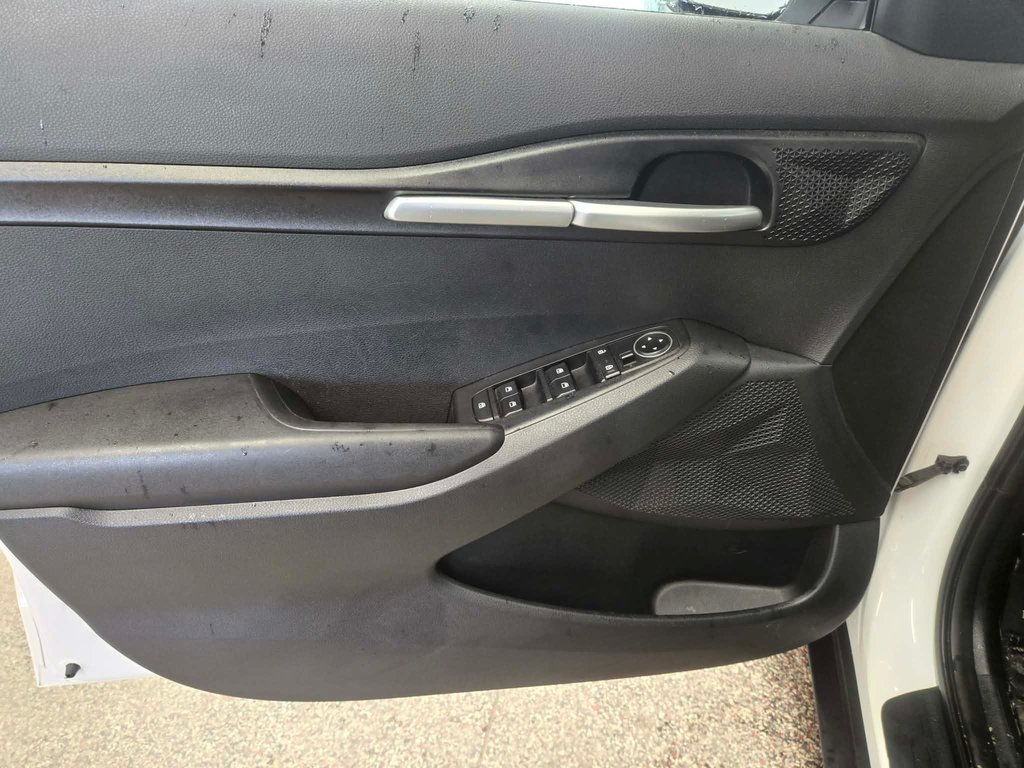 Kia Seltos LX, AWD, MAGS, SIÈGES CHAUFFANTS 2023 à Mirabel, Québec - 7 - w1024h768px