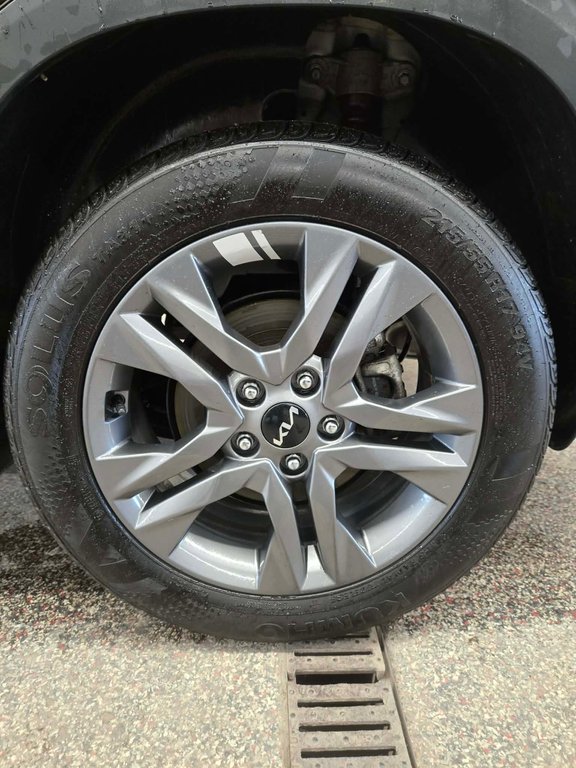 Kia Seltos LX, AWD, MAGS, SIÈGES CHAUFFANTS 2023 à Mirabel, Québec - 6 - w1024h768px
