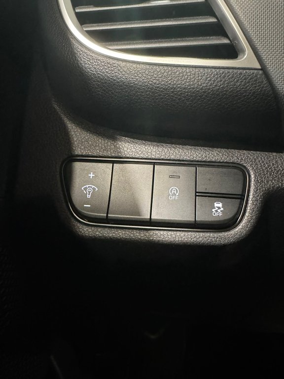 Kia Seltos LX, AWD, SIÈGES CHAUFFANTS, MAGS 2023 à Mirabel, Québec - 16 - w1024h768px