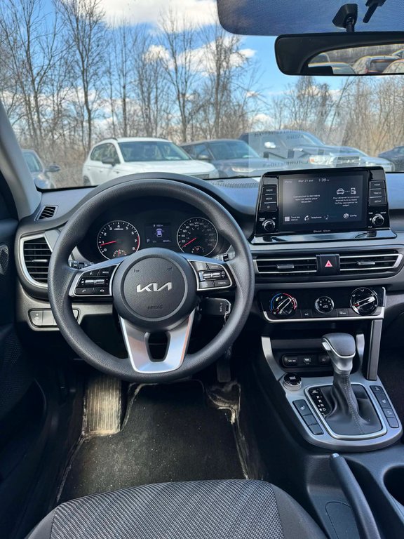 Kia Seltos EX, JAMAIS ACCIDENTÉ, CUIR, TOIT, AWD, MAGS 2024 à Mirabel, Québec - 4 - w1024h768px