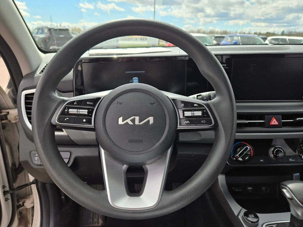 Kia Seltos LX, JAMAIS ACCIDENTÉ, AWD, SIÈGES CHAUFFANTS 2024 à Mirabel, Québec - 9 - w1024h768px