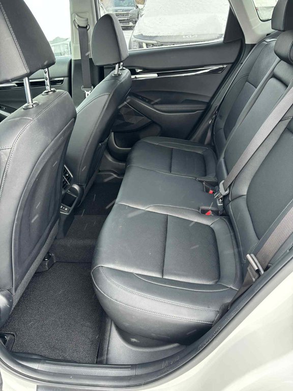 Kia Seltos SX, JAMAIS ACCIDENTÉ, CUIR, TOIT, AWD, GPS, MAGS 2025 à Mirabel, Québec - 28 - w1024h768px