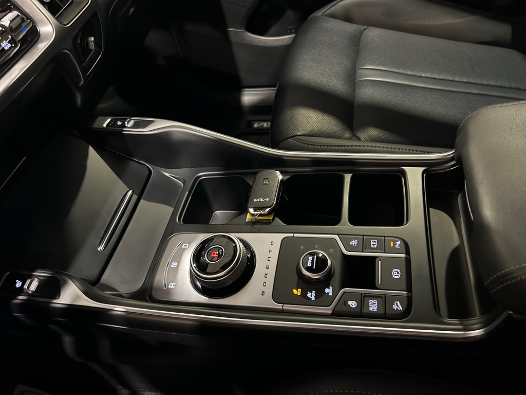 2023 Kia Sorento Plug-In Hybrid EX, JAMAIS ACCIDENTÉ, 6 PASSAGERS, CUIR, AWD in Mirabel, Quebec - 23 - w1024h768px