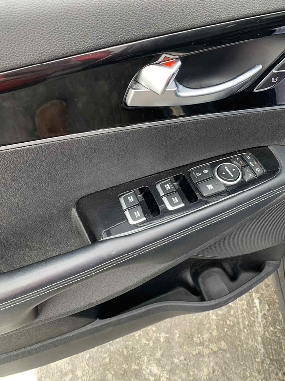Kia Sorento SX V6, 7 PASSAGERS, CUIR, HITCH, TOIT OUVRANT 2017 à Mirabel, Québec - 7 - w1024h768px