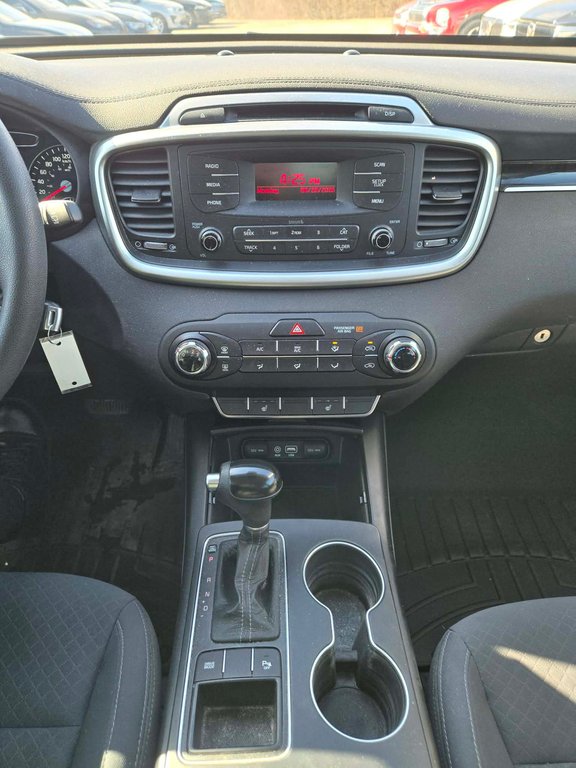 2017 Kia Sorento LX, JAMAIS ACCIDENTÉ, SIÈGES CHAUFFANTS, MAGS in Mirabel, Quebec - 16 - w1024h768px