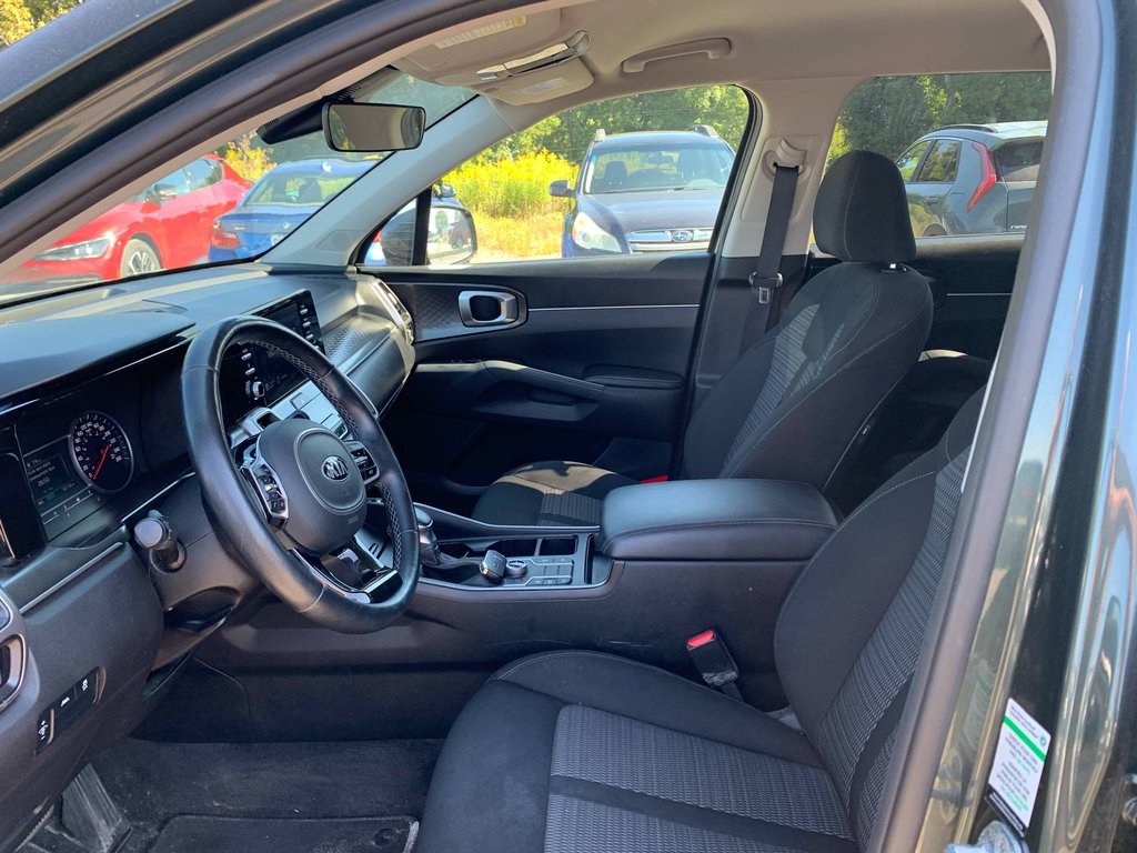 2021 Kia Sorento LX+, JAMAIS ACCIDENTÉ, 7 PASSAGERS, AWD, MAGS in Mirabel, Quebec - 7 - w1024h768px