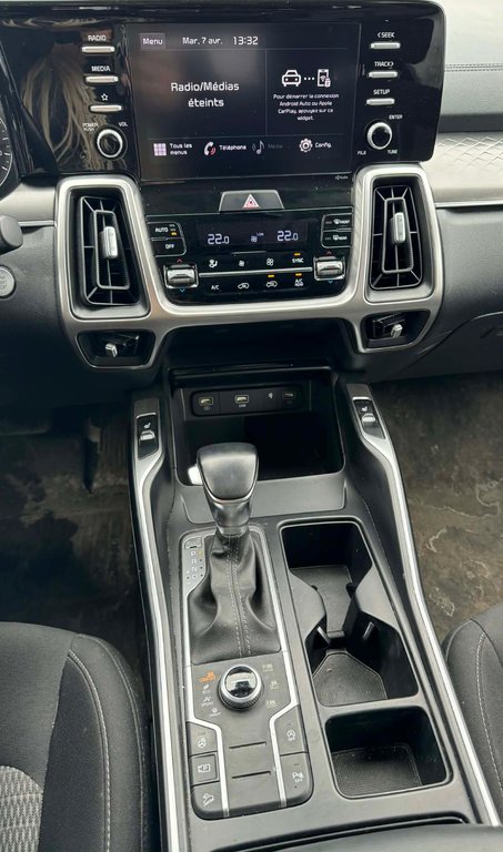 2021 Kia Sorento LX Premium, 7 PASSAGERS, AWD, VOLANT CHAUFFANT in Mirabel, Quebec - 9 - w1024h768px