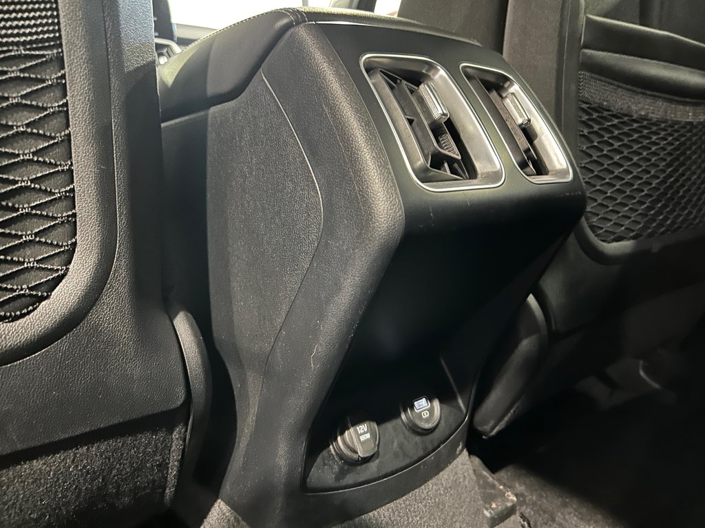 Kia Sorento LX+, JAMAIS ACCIDENTÉ, 7 PASSAGERS, AWD, MAGS 2023 à Mirabel, Québec - 30 - w1024h768px