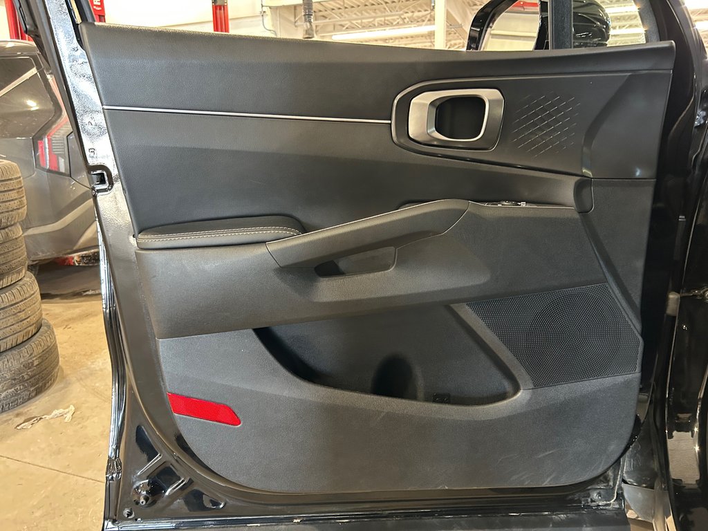 Kia Sorento LX+, JAMAIS ACCIDENTÉ, 7 PASSAGERS, AWD, MAGS 2023 à Mirabel, Québec - 8 - w1024h768px