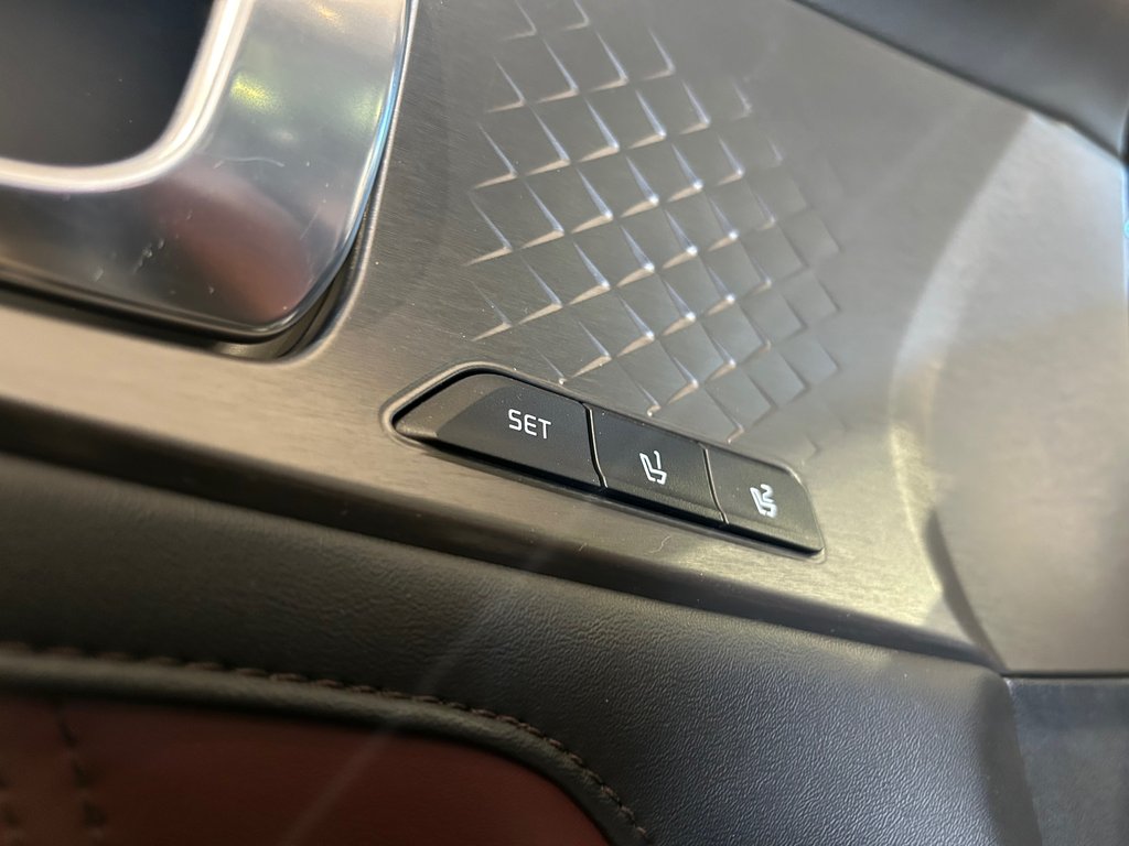 Kia Sorento SX, JAMAIS ACCIDENTÉ, 6 PASSAGERS, AWD, CUIR 2023 à Mirabel, Québec - 9 - w1024h768px