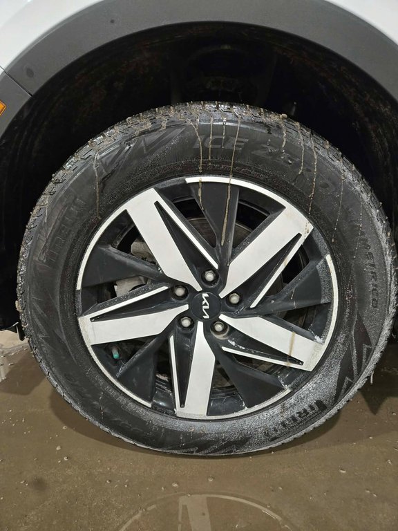 Kia Sorento LX+, JAMAIS ACCIDENTÉ, 7 PASSAGERS, AWD, MAGS 2023 à Mirabel, Québec - 6 - w1024h768px