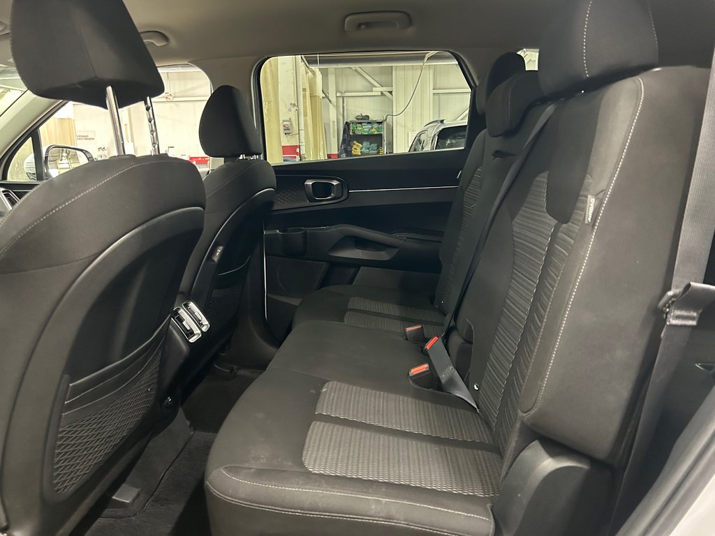 Kia Sorento LX, JAMAIS ACCIDENTÉ, 7 PASSAGERS, AWD 2024 à Mirabel, Québec - 32 - w1024h768px