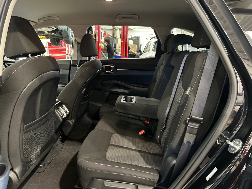 Kia Sorento LX, JAMAIS ACCIDENTÉ, 7 PASSAGERS, AWD, MAGS 2024 à Mirabel, Québec - 31 - w1024h768px