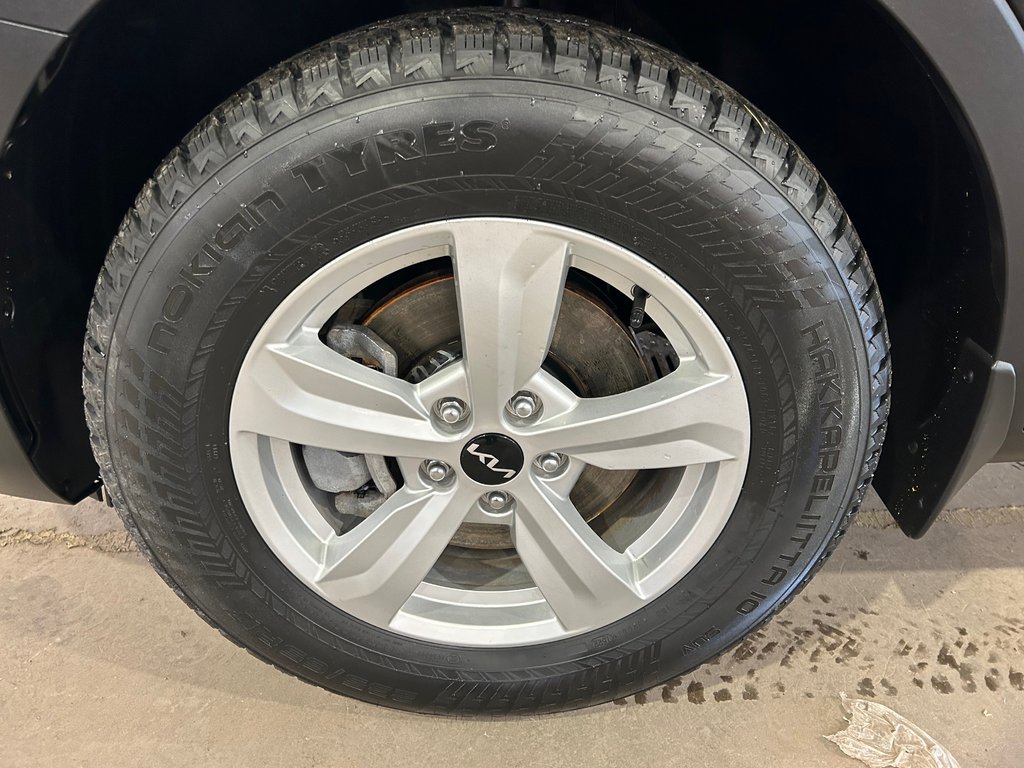 Kia Sorento LX, JAMAIS ACCIDENTÉ, 7 PASSAGERS, AWD, MAGS 2024 à Mirabel, Québec - 6 - w1024h768px