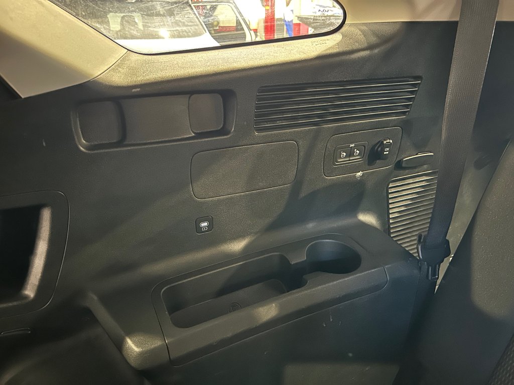 Kia Sorento LX, JAMAIS ACCIDENTÉ, 7 PASSAGERS, AWD, MAGS 2024 à Mirabel, Québec - 33 - w1024h768px
