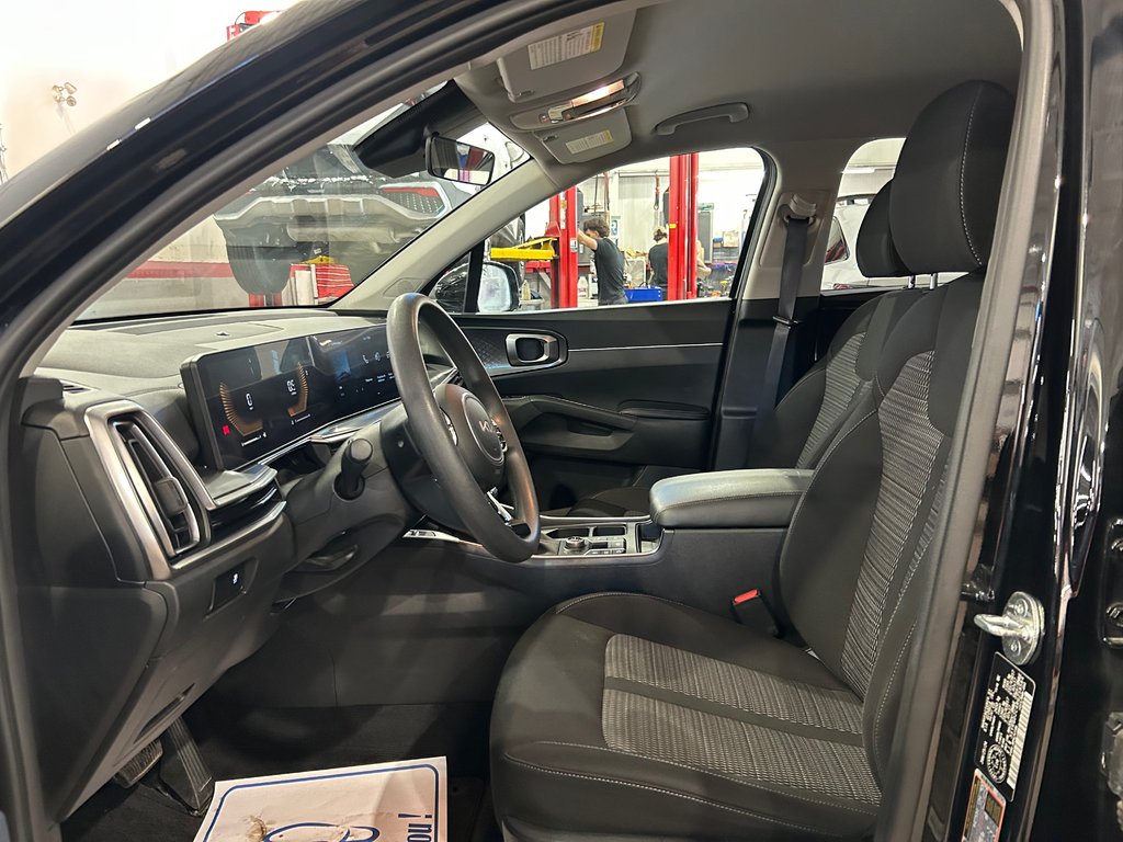 Kia Sorento LX, JAMAIS ACCIDENTÉ, 7 PASSAGERS, AWD, MAGS 2024 à Mirabel, Québec - 9 - w1024h768px