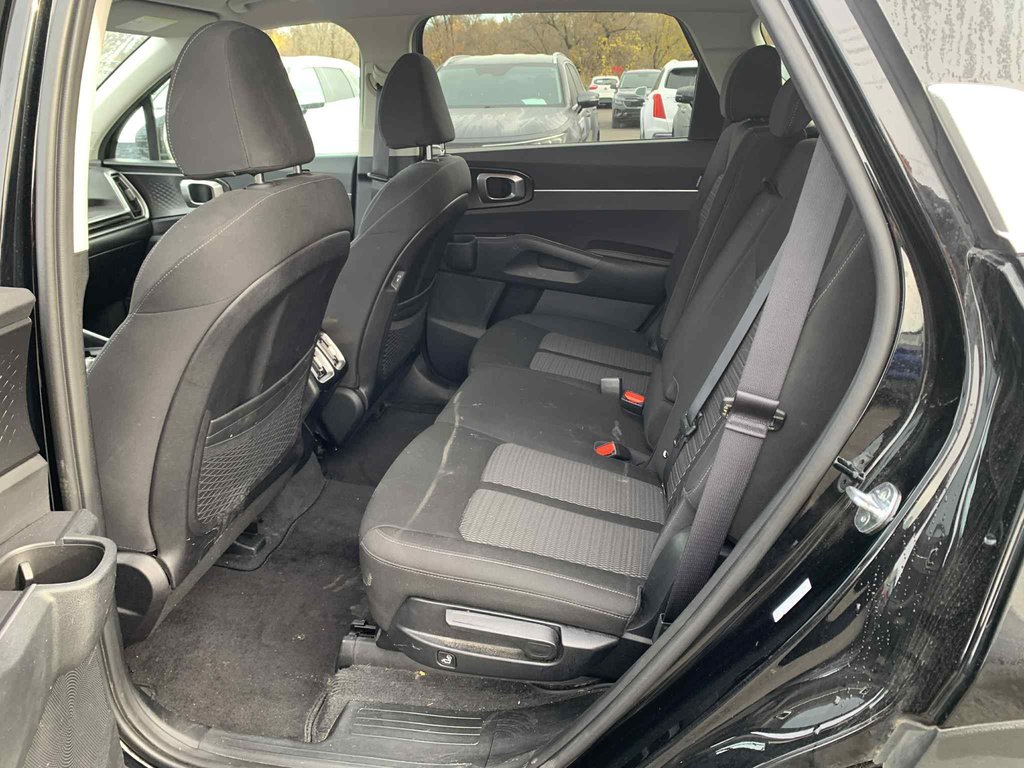 Kia Sorento LX, JAMAIS ACCIDENTÉ, 7 PASSAGERS, AWD, MAGS 2024 à Mirabel, Québec - 15 - w1024h768px