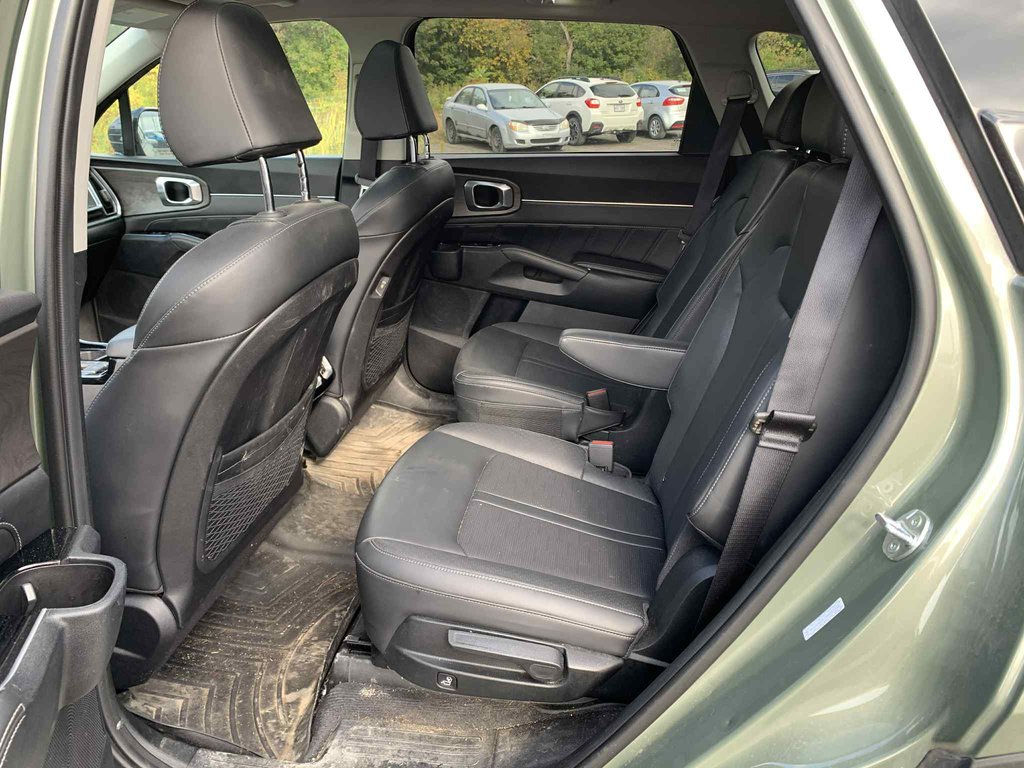 Kia Sorento X-LINE, JAMAIS ACCIDENTÉ, CUIR, AWD, HITCH, GPS 2025 à Mirabel, Québec - 16 - w1024h768px