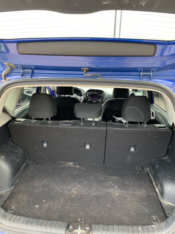Kia SOUL EV EV Premium, JAMAIS ACCIDENTÉ, NAVIGATION 2022 à Mirabel, Québec - 19 - w1024h768px
