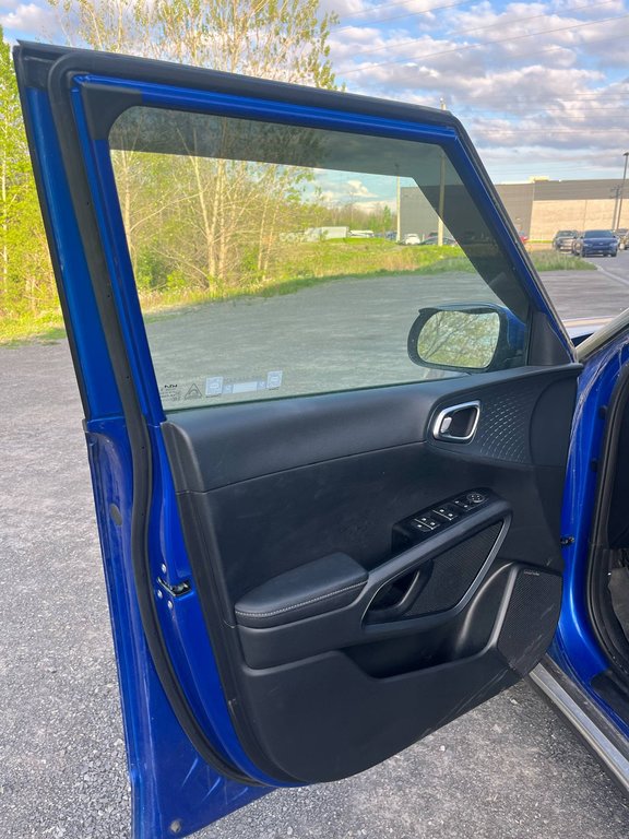 2023 Kia SOUL EV EV Limited, AUCUN ACCIDENT, 383 KM AUTONOMIE in Mirabel, Quebec - 7 - w1024h768px