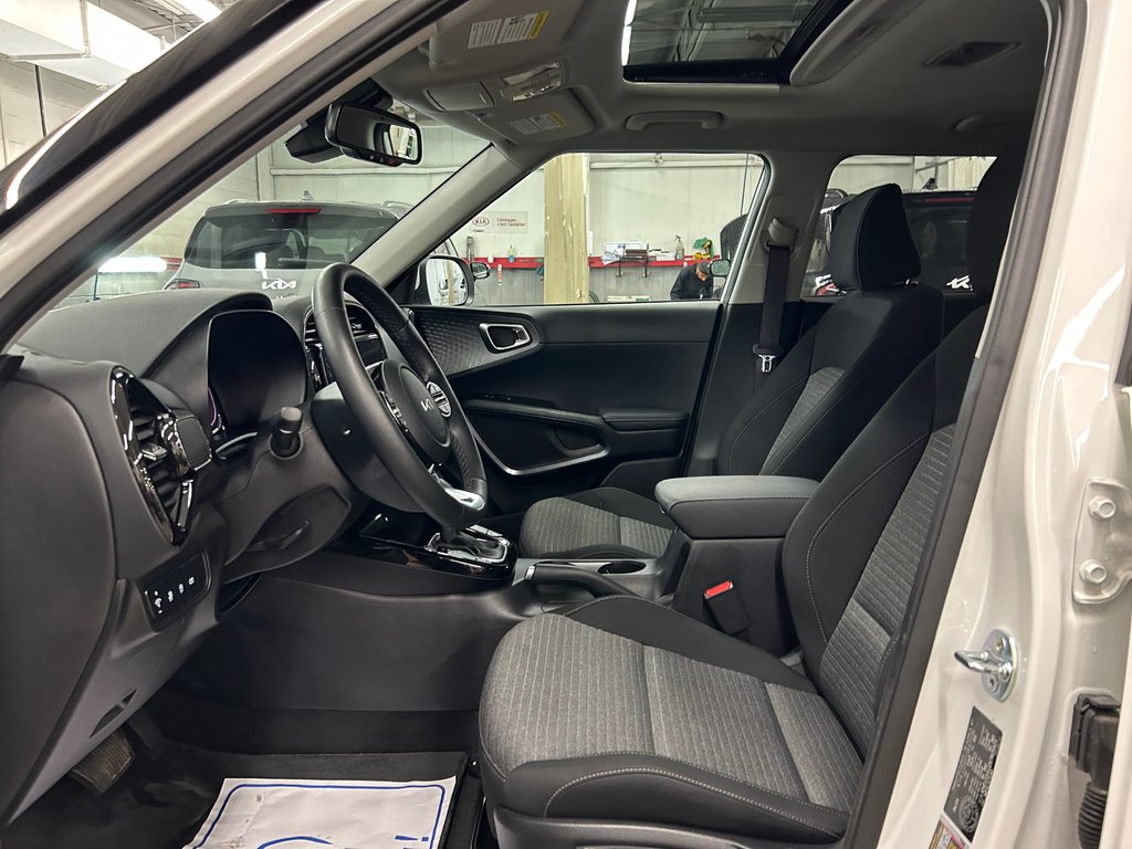 2025 Kia Soul EX Premium, JAMAIS ACCIDENTÉ, TOIT OUVRANT,8 PNEUS in Mirabel, Quebec - 9 - w1024h768px