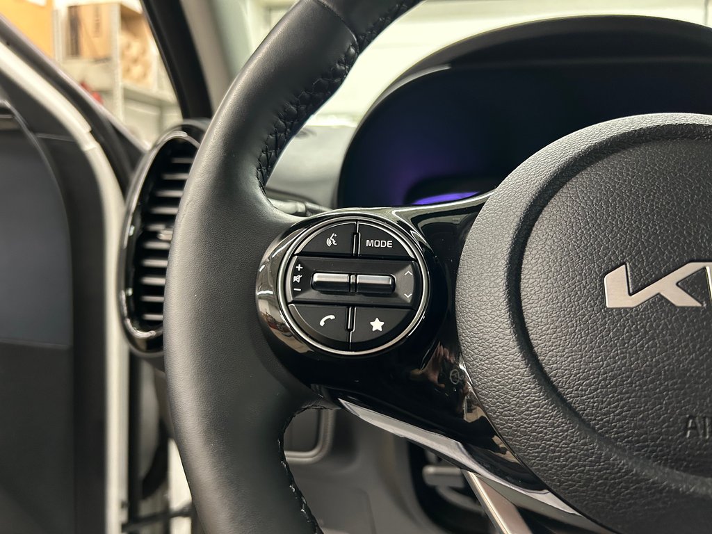 2025 Kia Soul EX Premium, JAMAIS ACCIDENTÉ, TOIT OUVRANT,8 PNEUS in Mirabel, Quebec - 16 - w1024h768px