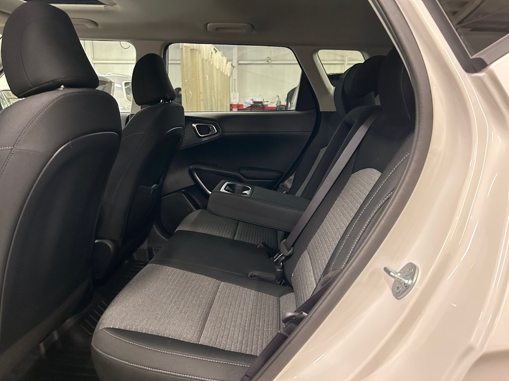2025 Kia Soul EX Premium, JAMAIS ACCIDENTÉ, TOIT OUVRANT,8 PNEUS in Mirabel, Quebec - 30 - w1024h768px