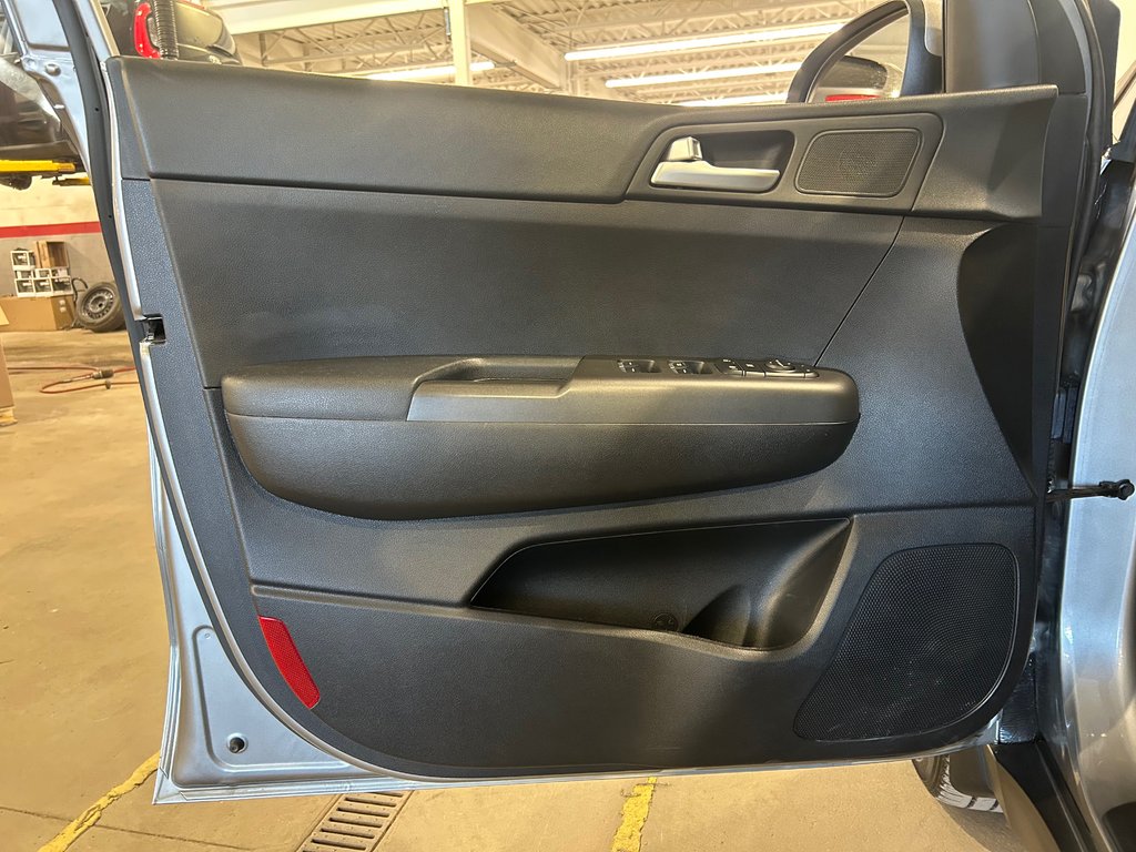 Kia Sportage LX, JAMAIS ACCIDENTÉ, AWD, SIÈGES CHAUFFANTS 2020 à Mirabel, Québec - 9 - w1024h768px