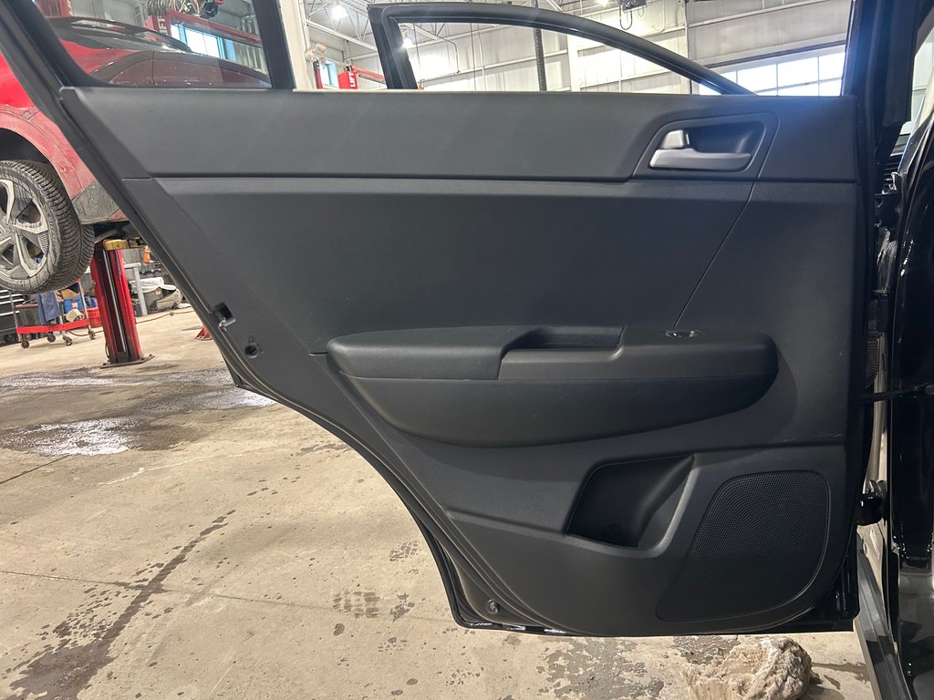 Kia Sportage LX, JAMAIS ACCIDENTÉ, AWD, SIÈGES CHAUFFANTS, MAGS 2021 à Mirabel, Québec - 26 - w1024h768px