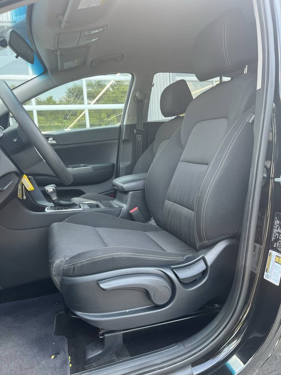 2022 Kia Sportage LX, JAMAIS ACCIDENTÉ, APPLE CARPLAY in Mirabel, Quebec - 9 - w1024h768px