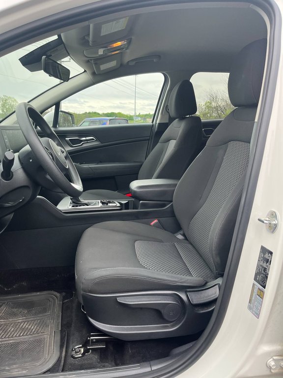 Kia Sportage LX, JAMAIS ACCIDENTÉ, HITCH, SIÈGES CHAUFFANTS 2023 à Mirabel, Québec - 8 - w1024h768px