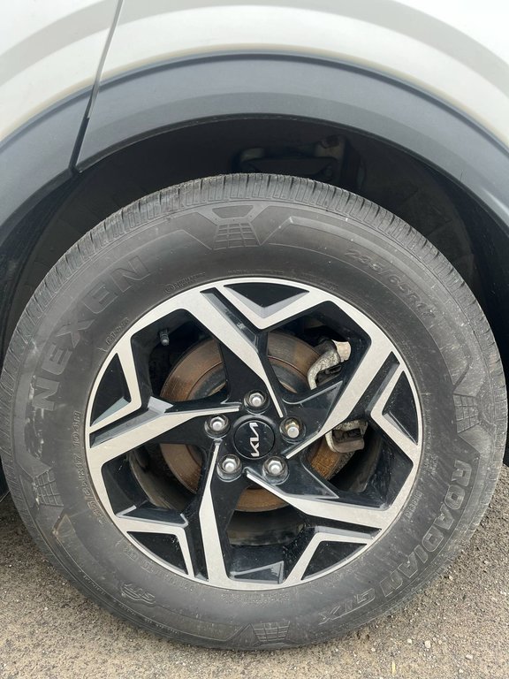 Kia Sportage LX, JAMAIS ACCIDENTÉ, HITCH, SIÈGES CHAUFFANTS 2023 à Mirabel, Québec - 5 - w1024h768px