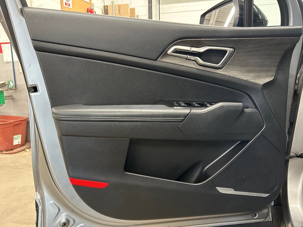 2023 Kia Sportage X-Line, JAMAIS ACCIDENTÉ, CUIR, AWD, MAGS in Mirabel, Quebec - 8 - w1024h768px