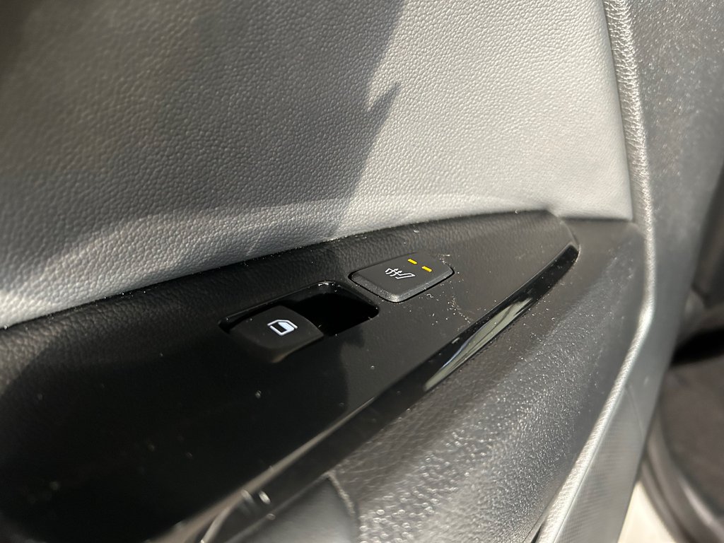 Kia Sportage X-Line Limited, JAMAIS ACCIDENTÉ, 8 PNEUS, CUIR 2023 à Mirabel, Québec - 37 - w1024h768px