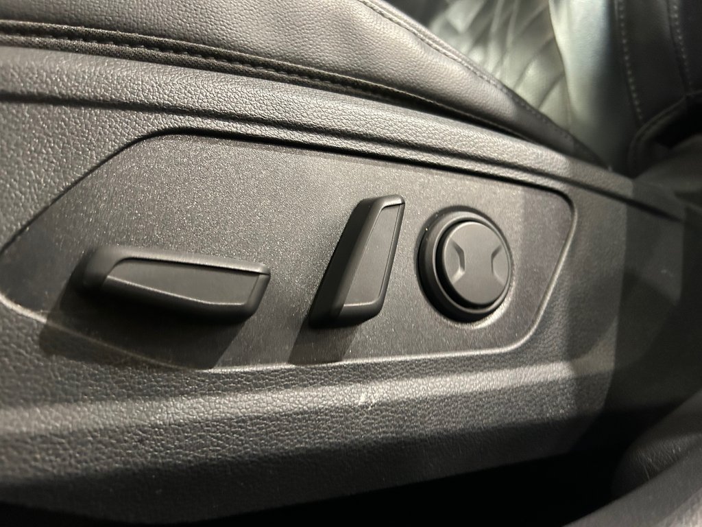 Kia Sportage X-Line Limited, JAMAIS ACCIDENTÉ, 8 PNEUS, CUIR 2023 à Mirabel, Québec - 12 - w1024h768px