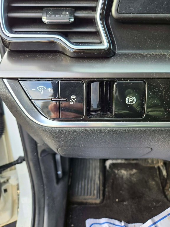 Kia Sportage EX, JAMAIS ACCIDENTÉ, 8 PNEUS, CUIR, TOIT, AWD 2023 à Mirabel, Québec - 18 - w1024h768px