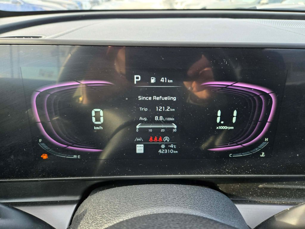 Kia Sportage EX, JAMAIS ACCIDENTÉ, 8 PNEUS, CUIR, TOIT, AWD 2023 à Mirabel, Québec - 10 - w1024h768px