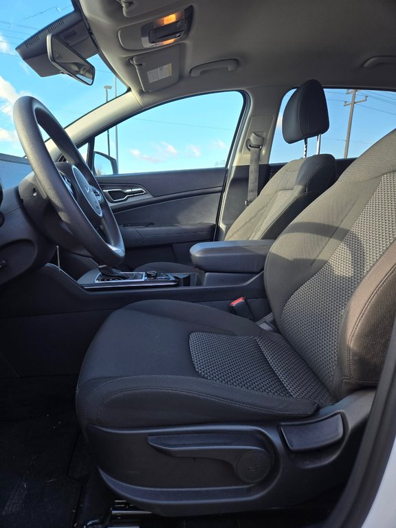 Kia Sportage LX, JAMAIS ACCIDENTÉ, AWD, MAGS, SIÈGES CHAUFFANTS 2025 à Mirabel, Québec - 8 - w1024h768px