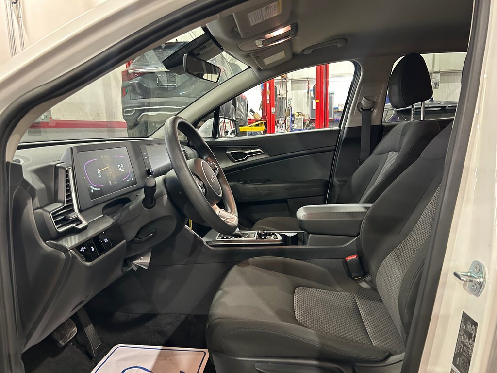 Kia Sportage LX, JAMAIS ACCIDENTÉ, AWD, MAGS, SIÈGES CHAUFFANTS 2025 à Mirabel, Québec - 9 - w1024h768px