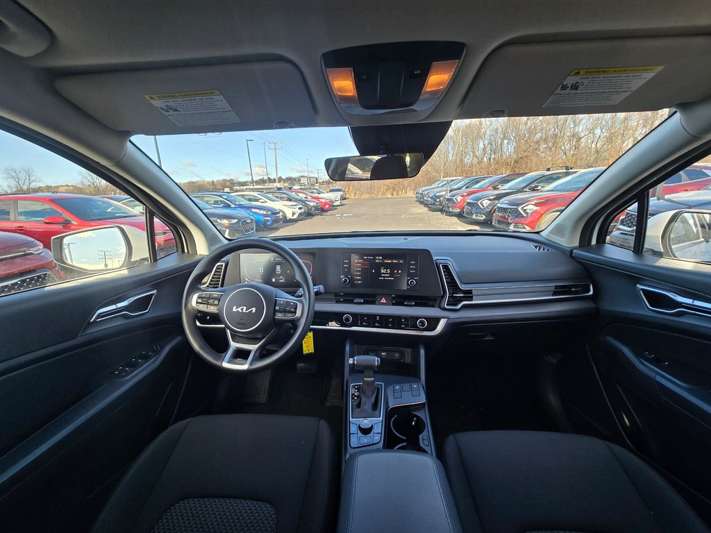 Kia Sportage LX, JAMAIS ACCIDENTÉ, AWD, MAGS, SIÈGES CHAUFFANTS 2025 à Mirabel, Québec - 4 - w1024h768px
