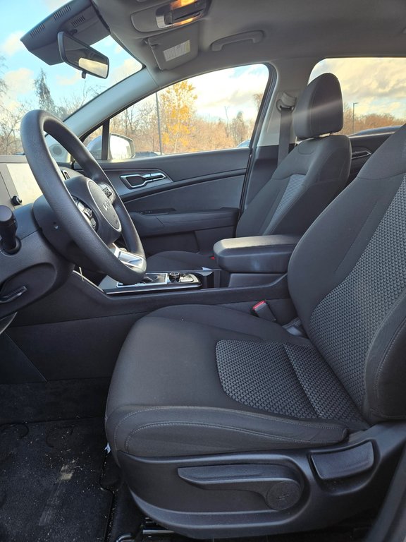 Kia Sportage LX, JAMAIS ACCIDENTÉ, AWD, SIÈGES CHAUFFANTS 2025 à Mirabel, Québec - 8 - w1024h768px