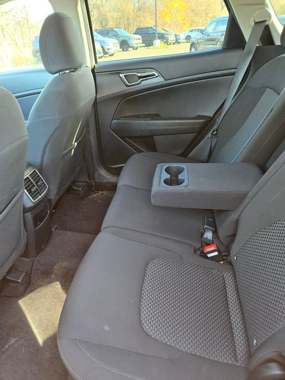 Kia Sportage LX, JAMAIS ACCIDENTÉ, AWD, SIÈGES CHAUFFANTS 2025 à Mirabel, Québec - 19 - w1024h768px