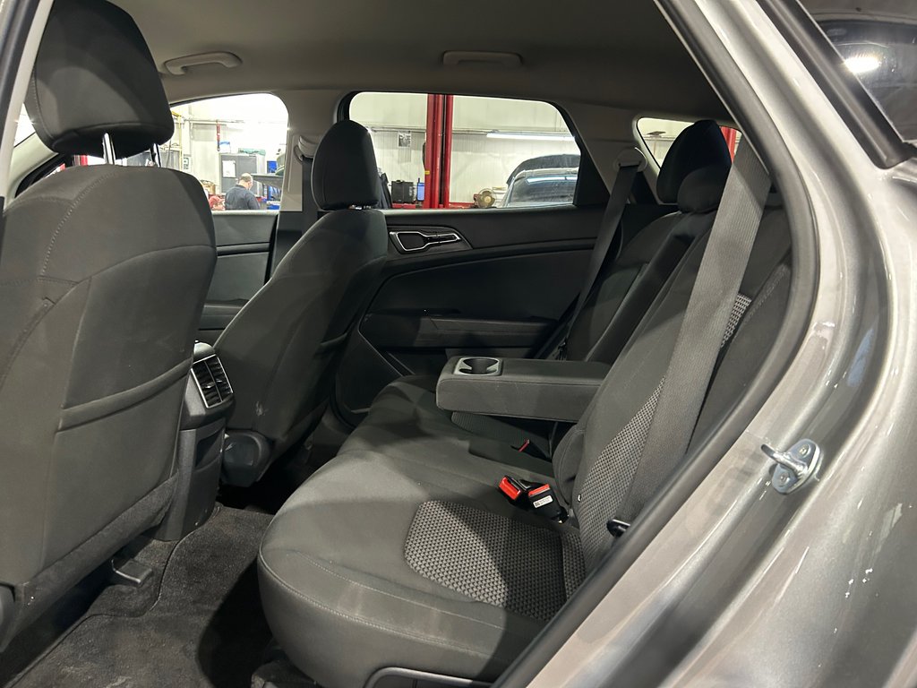 Kia Sportage LX, JAMAIS ACCIDENTÉ, AWD, SIÈGES CHAUFFANTS 2025 à Mirabel, Québec - 27 - w1024h768px