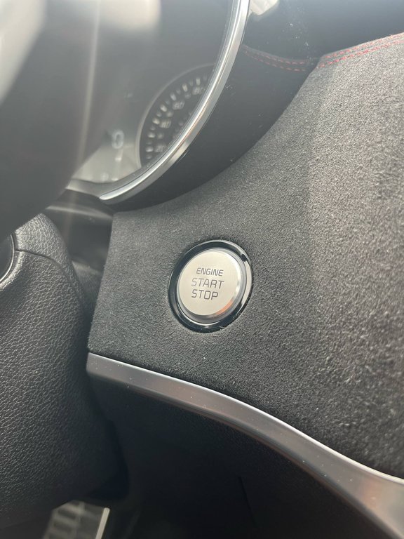 2022 Kia Stinger GT ELITE, 8 PNEUS, HUD, SUÈDE, AWD, V6 in Mirabel, Quebec - 20 - w1024h768px